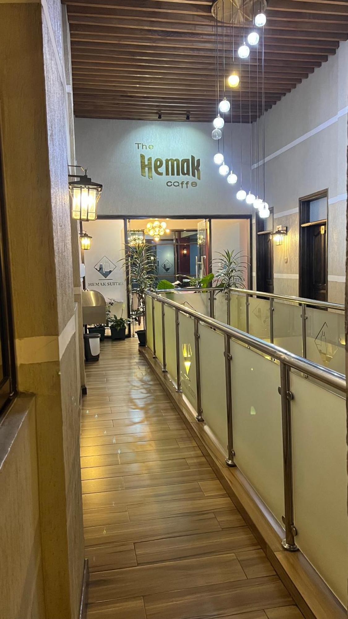 Hemak Suites Hotel Nairobi Exterior foto