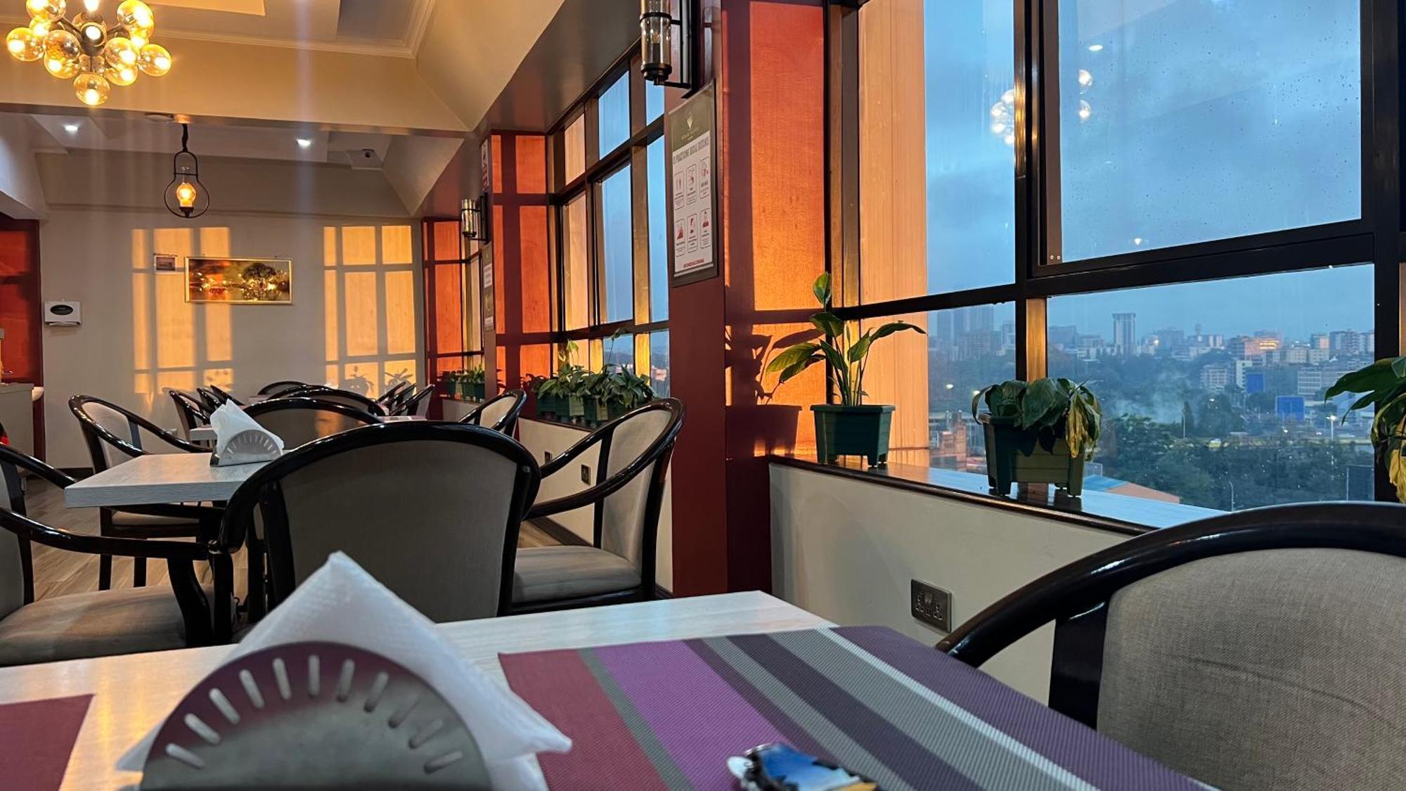 Hemak Suites Hotel Nairobi Exterior foto